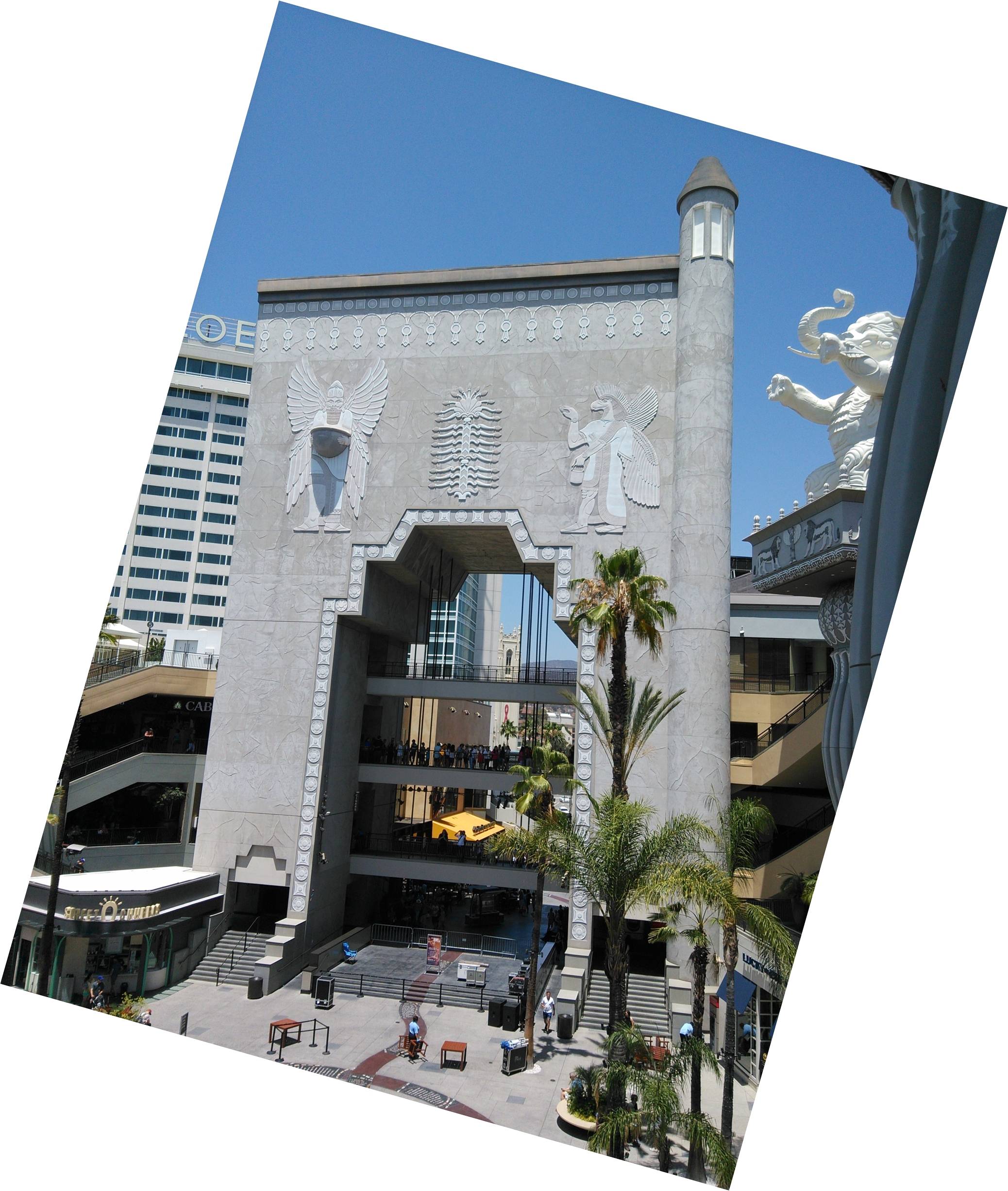 Image: The Hollywood and Highland Center