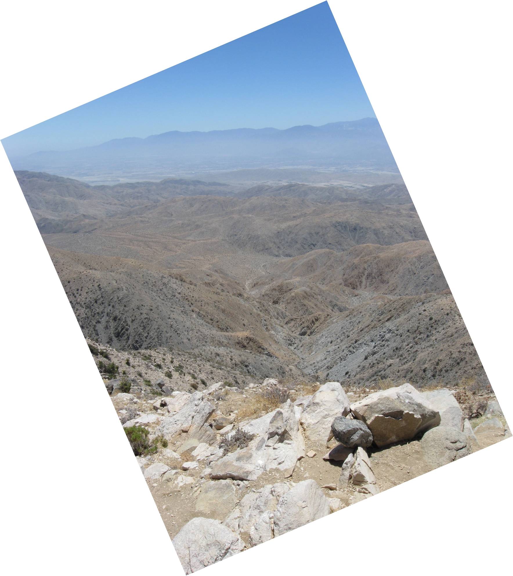Image: A view from the Keys View (1581 m) observation point into the Coachella Valley below